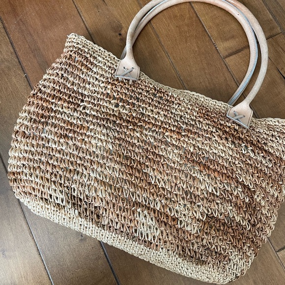 Handbags - Large Woven Straw Tote Bsg